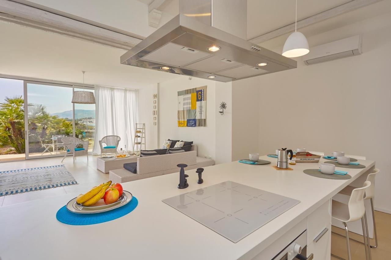Casa Sugli Scogli Villa Fontane Bianche Eksteriør billede